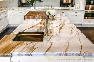 Фото столешницы для кухни из мрамора